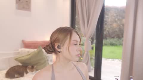 milky_0 online show from June 2026 07:29:01 PM