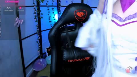 milky cute online show from February 2025 09:57:01 PM