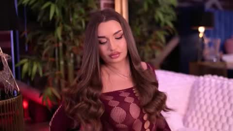 Snapshot of milla_serene chatting on December 2025 06:32:02 AM Milla online show from December 2025 06:32:02 AM