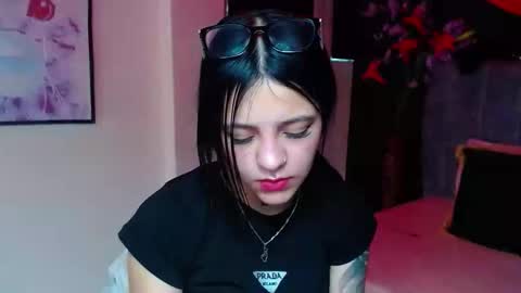 Violeta online show from December 2025 03:21:02 PM