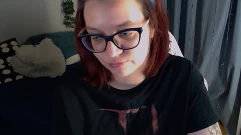 Milla online show from November 2025 09:50:01 PM