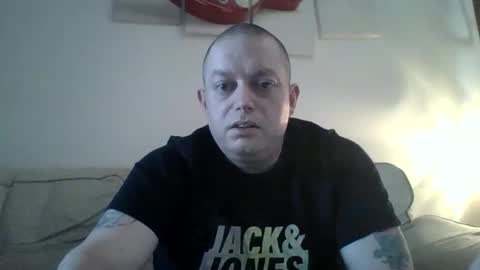 niceguy81 online show from April 2026 01:28:02 PM