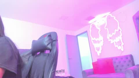 miller_silvana online show from April 2026 12:08:02 PM