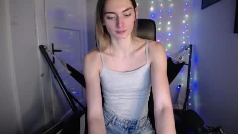 Snapshot of millie_lacroix chatting on January 2025 02:14:01 PM millie_lacroix online show from January 2025 02:14:01 PM