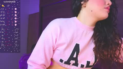 Snapshot of milly_01 chatting on October 2025 10:41:02 PM Milly online show from October 2025 10:41:02 PM