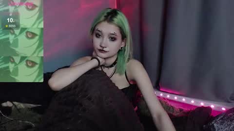 milten_trish online show from November 2025 05:06:01 PM