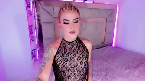 kendall online show from February 2026 02:27:02 AM