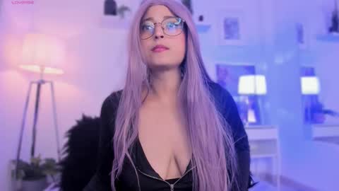 Miluu DH online show from January 2026 12:43:02 PM