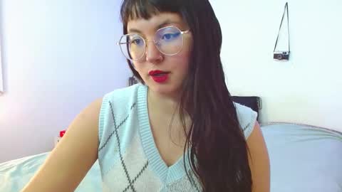 mily_baker online show from December 2024 07:18:01 PM