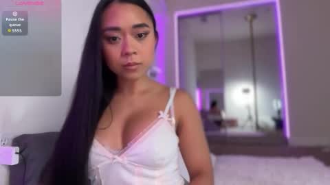 Snapshot of mimibabyxxx chatting on November 2025 01:51:02 AM Mimi Baby online show from November 2025 01:51:02 AM