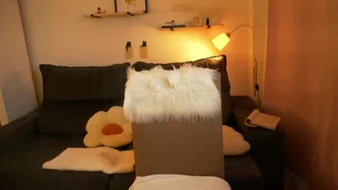 Mimi online show from November 2025 11:05:02 PM