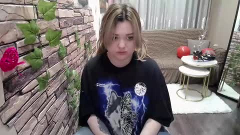 mimimishel_69 online show from February 2025 08:21:01 AM