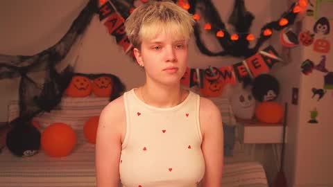 Sonya online show from November 2025 01:56:02 PM