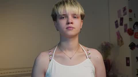 Sonya online show from November 2025 01:43:01 PM