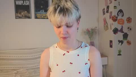 Sonya online show from December 2025 01:09:02 PM