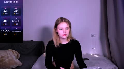 hi Im Mina  online show from December 2024 02:34:02 AM