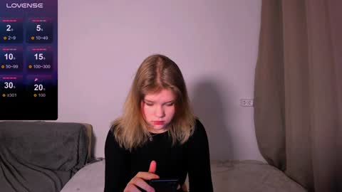 hi Im Mina  online show from December 2024 01:18:02 AM