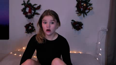 hi Im Mina  online show from December 2024 01:31:02 AM