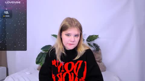 hi Im Mina  online show from March 2025 04:49:01 AM