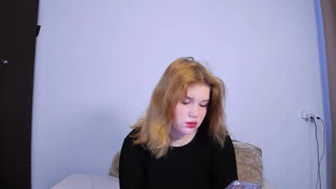 hi Im Mina  online show from September 2025 02:11:02 AM