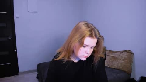 hi Im Mina  online show from November 2025 01:27:01 AM