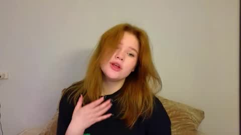 Snapshot of mina27372 chatting on February 2026 09:57:02 AM hi Im Mina online show from February 2026 09:57:02 AM