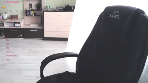 Snapshot of mina_sanna chatting on February 2025 08:13:02 AM Mistress Mina online show from February 2025 08:13:02 AM