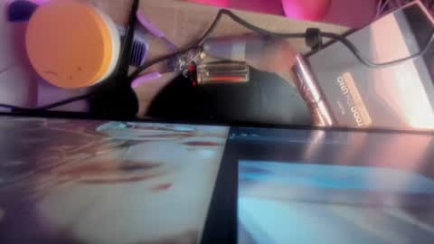 Snapshot of minami_nakamura chatting on July 2026 05:14:01 AM minami_nakamura online show from July 2026 05:14:01 AM