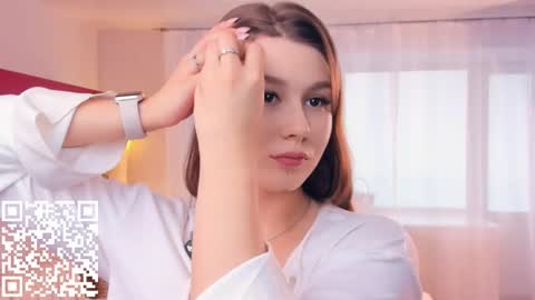 Mindi online show from October 2025 07:21:02 AM