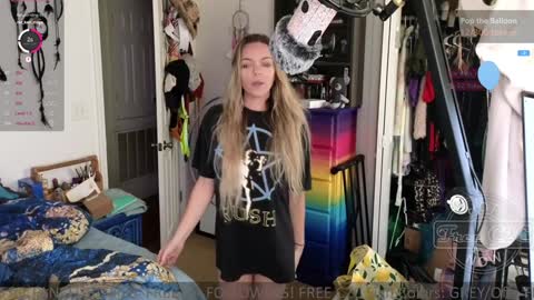 Mindy Mars online show from December 2024 03:44:01 PM