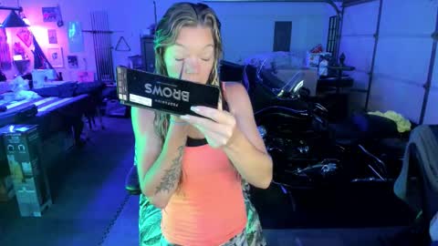 Mindy Mars online show from October 2025 02:49:01 PM