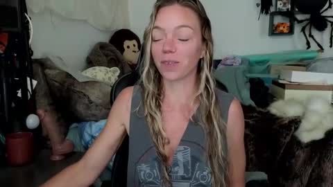 Mindy Mars online show from October 2025 03:12:01 PM