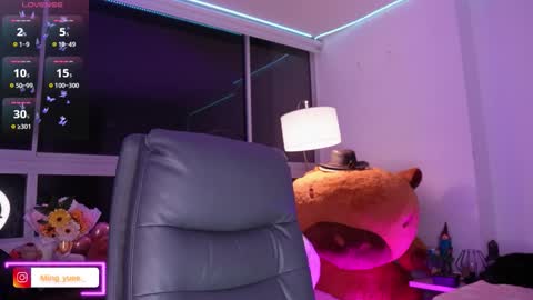 My name is Fer Nice to meet you  give it a thumbs up please its important online show from November 2025 04:56:02 AM