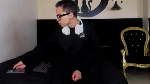 Snapshot of minho_reyes chatting on November 2025 11:22:01 AM Minho Reyes online show from November 2025 11:22:01 AM