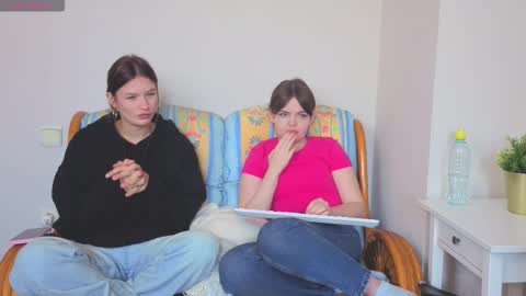 KarinaLeila online show from September 2025 06:13:02 AM