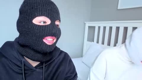 KarinaLeila online show from October 2025 06:21:02 AM