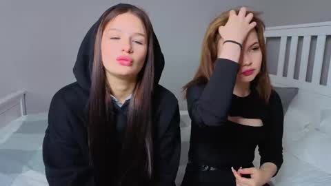 KarinaLeila online show from October 2025 06:13:02 AM