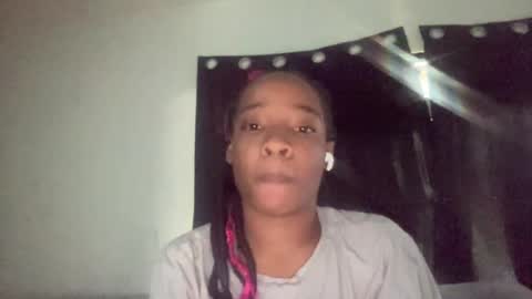 Snapshot of mini_luv chatting on July 2026 04:02:01 PM SLIPSLID online show from July 2026 04:02:01 PM