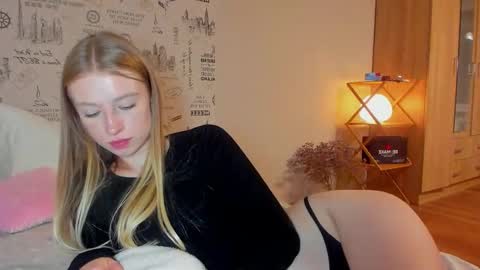 Amelia online show from September 2025 06:19:02 PM