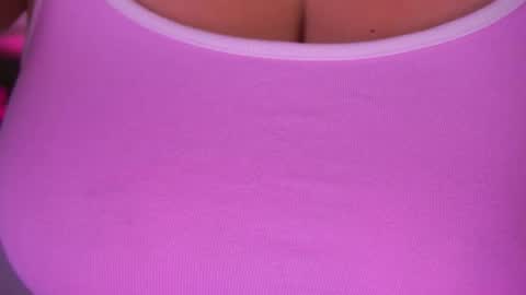 minifox_ online show from November 2025 08:27:02 AM