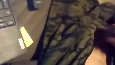 Snapshot of minimadmiguel0013 chatting on February 2026 06:01:02 AM MIGUELEK13 online show from February 2026 06:01:02 AM