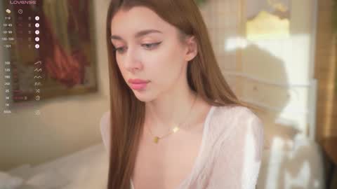 Rina online show from September 2025 01:38:01 PM