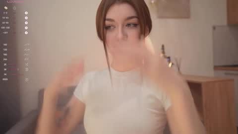 Rina online show from October 2025 03:51:02 PM