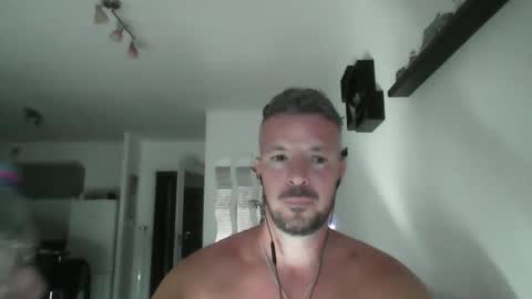 minka28 online show from May 2026 05:21:02 PM