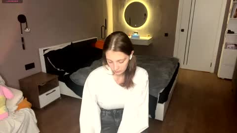 Asti online show from April 2026 04:15:01 PM