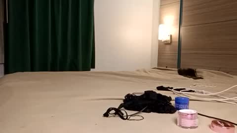 minniehunney online show from January 2026 11:58:01 AM