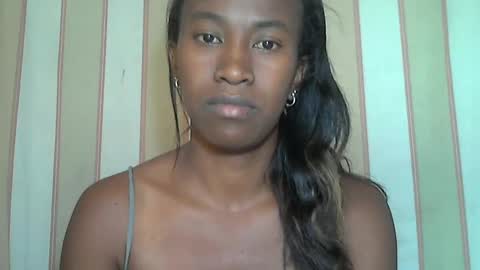 minouch211907 online show from February 2025 02:13:02 PM