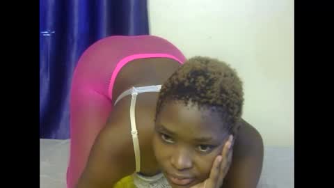 mint_queen online show from May 2026 07:26:02 AM
