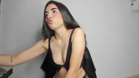 Snapshot of minty151 chatting on December 2025 03:31:01 PM minty151 online show from December 2025 03:31:01 PM