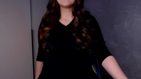 Snapshot of minty_dazee chatting on April 2026 02:23:02 PM Dasha online show from April 2026 02:23:02 PM